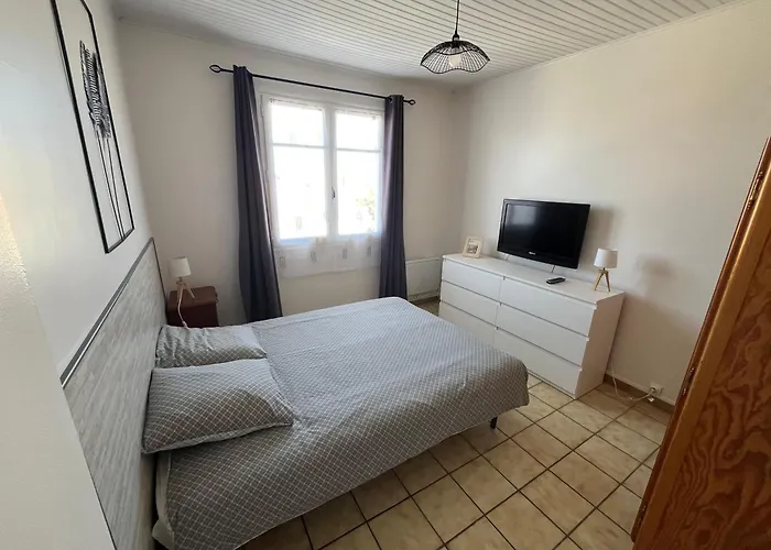 Appartememt Pres De La Avec Terrasse N1 Tatil Evi *