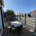 Appartememt Pres De La Avec Terrasse N1 *