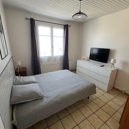 Appartememt Pres De La Avec Terrasse N1 Casa de Férias *